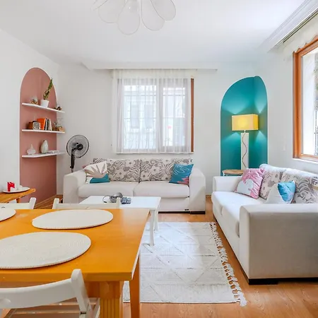 House With Backyard 8 Min To Rumeli Fortress Villa Istambul